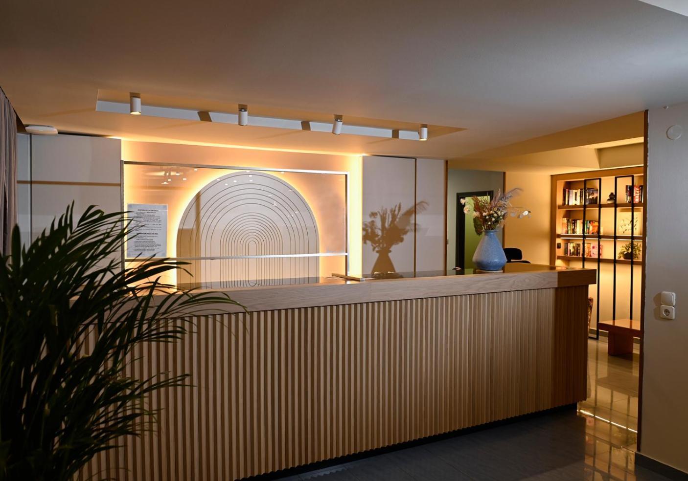 Apollon Hotel Tolón Exteriör bild